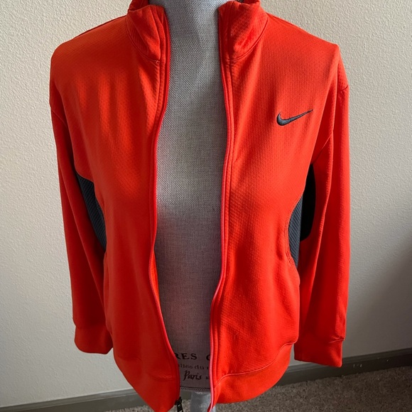 Nike Jacket - Picture 1 of 3